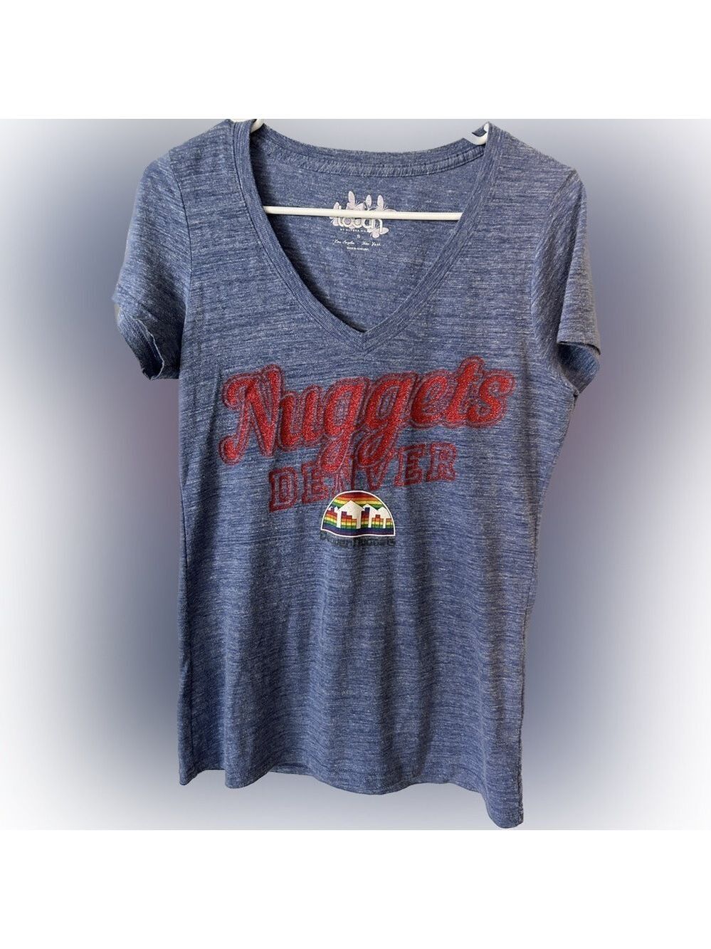 NUGGETS woman’s S v-neck